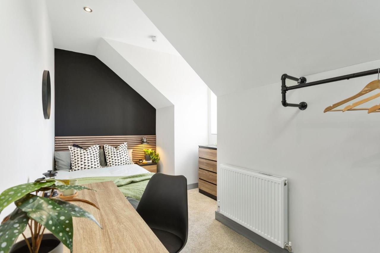 ✰Onpoint -Modern & Fresh Studio Apt Close To Centre - Convenient!✰ Appartement Beeston  Buitenkant foto